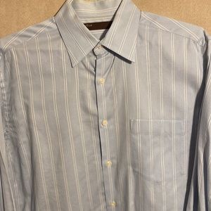 Perry Ellis button down dress shirt